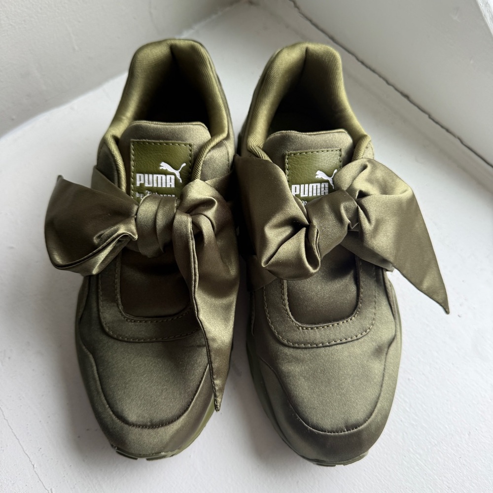 Puma Fenty Rihanna Bow Sneakers Olive Satin Size 6